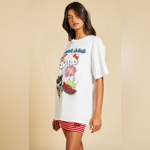 Forever 21, NWT, Hello Kitty & Friends Beach Tee Cover Up, Sz Large - Picture 2 of 8